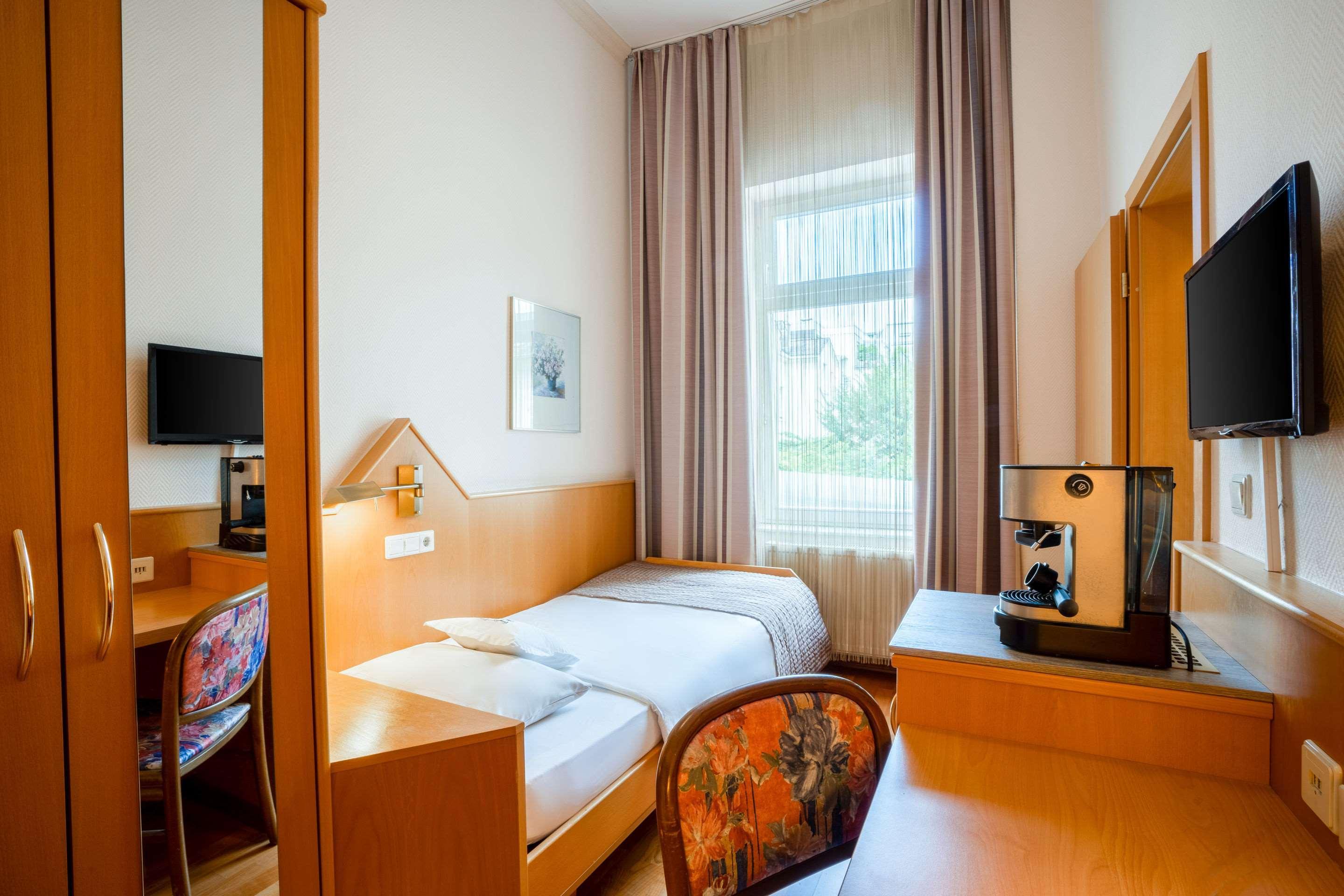 Komfort Hotel Am Kurpark Bad Homburg vor der Hoehe Ngoại thất bức ảnh